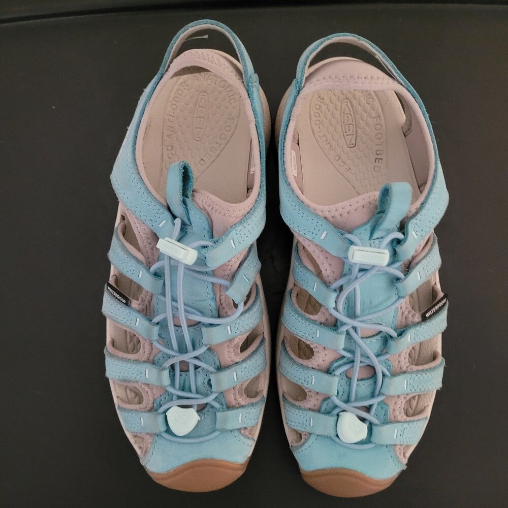 Keen Women's Waterproof  Sandals - Size 8 - Like New Condition